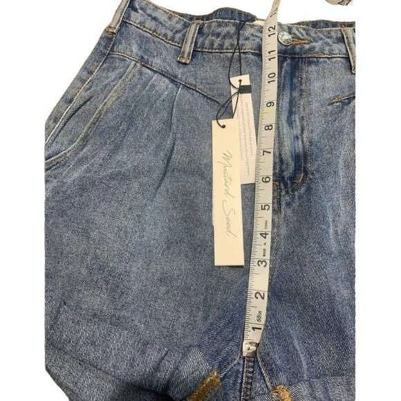 NWT Mustard Seed High Waisted Tuck Denim Shorts Size Small - Picture 5 of 5
